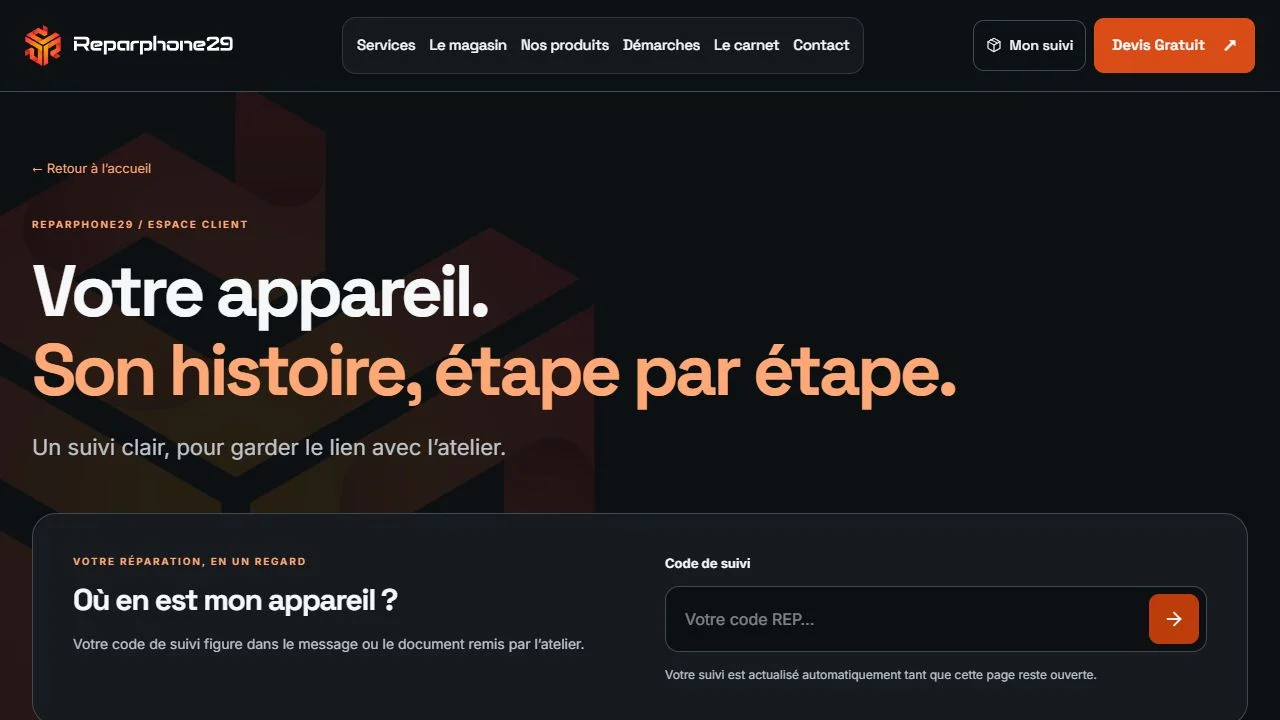 Page publique de suivi Reparphone29, avec champ de code et moyens de joindre l’atelier.
